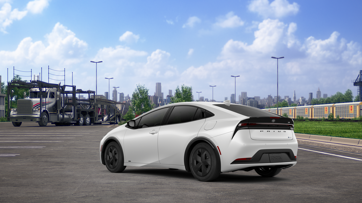 2026 Toyota Prius LE photo 6