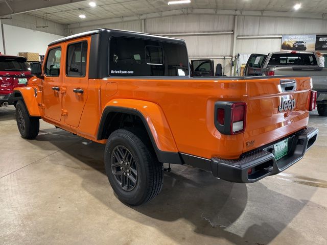 2025 Jeep Gladiator Sport photo 7