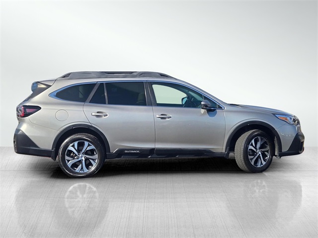 2020 Subaru Outback Limited photo 3