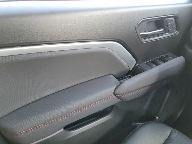 2025 Chevrolet Colorado Z71 photo 31