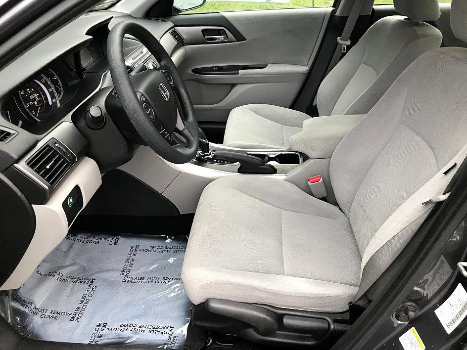 2013 Honda Accord LX photo 9