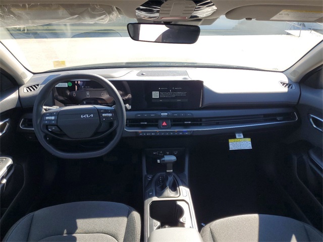 2025 Kia K4 LXS photo 21