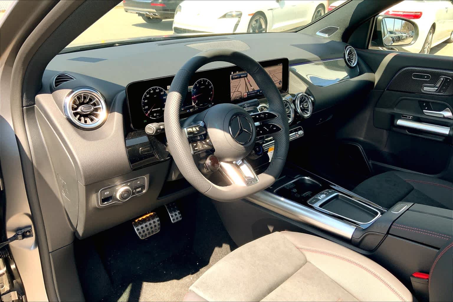 2025 Mercedes Benz GLA AMG 35 4MATIC photo 9