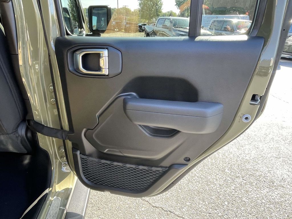 2025 Jeep Wrangler Willys 4xe photo 16