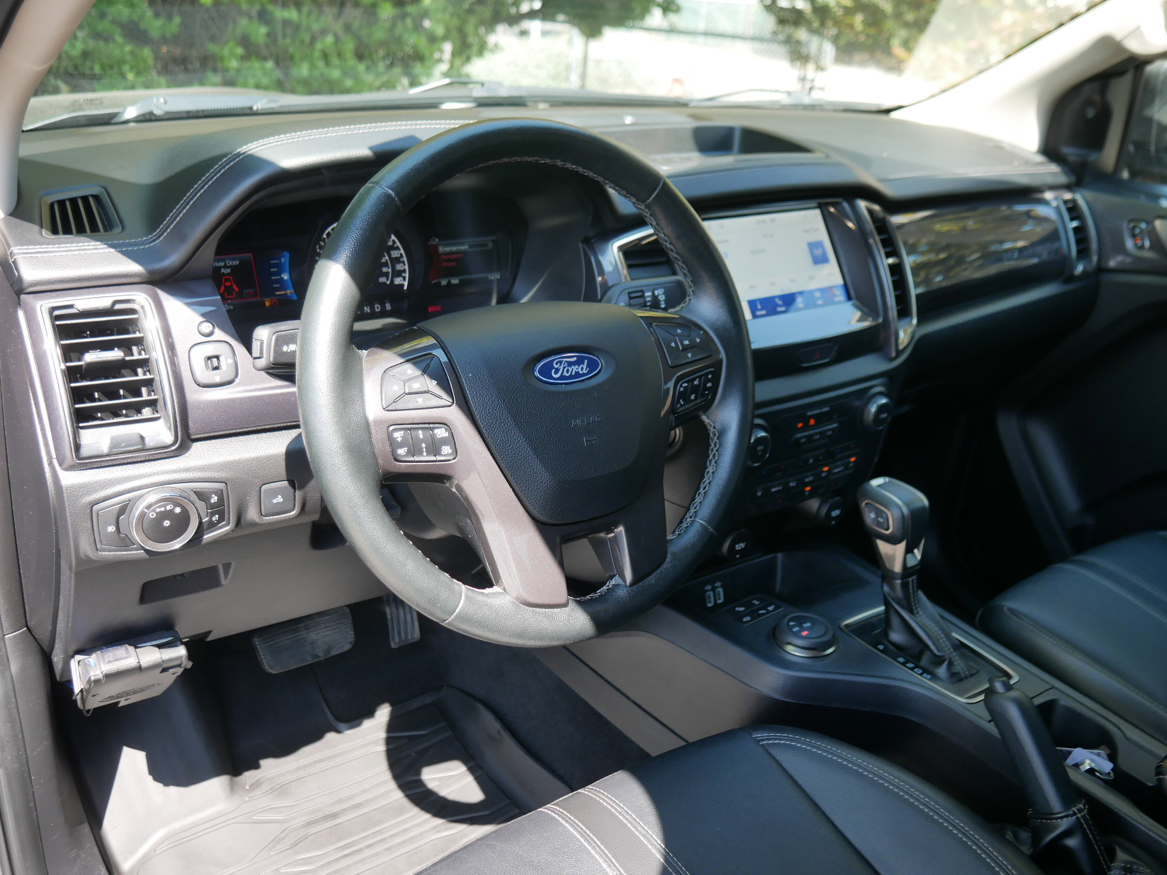 2023 Ford Ranger Lariat photo 3