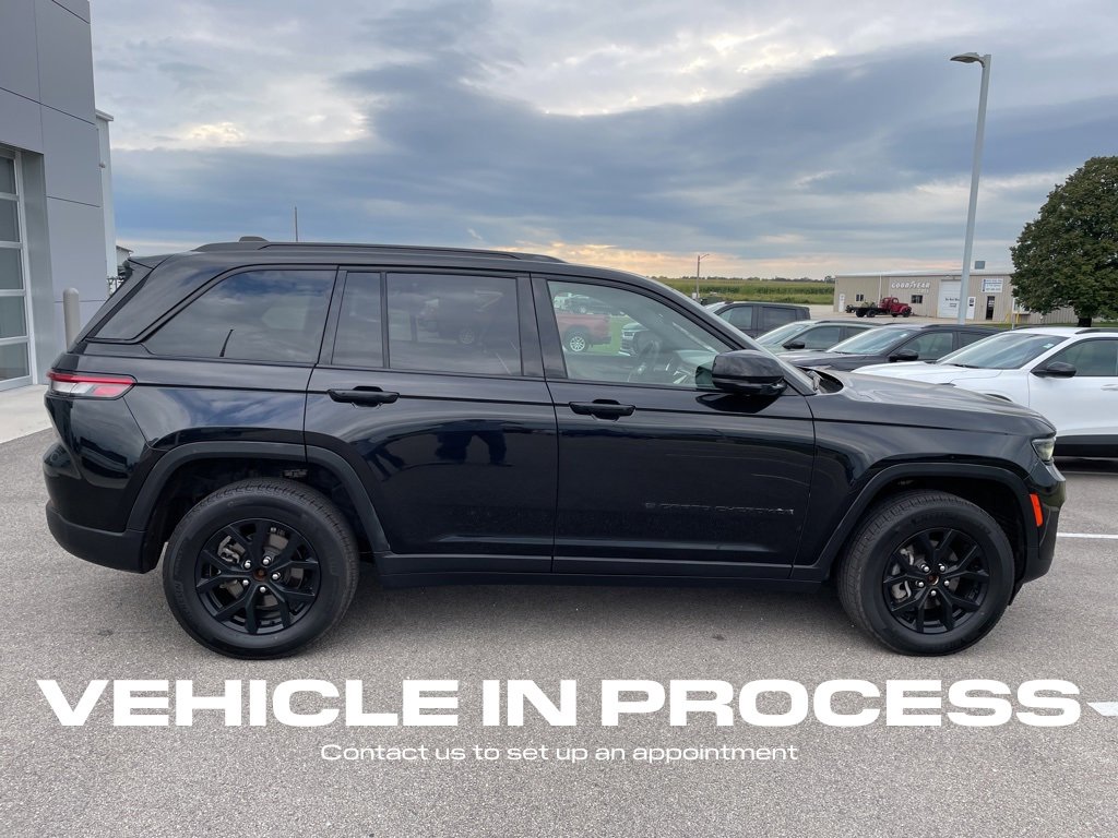Used 2024 Jeep Grand Cherokee Altitude with VIN 1C4RJHAG0RC108869 for sale in Spring Valley, Minnesota