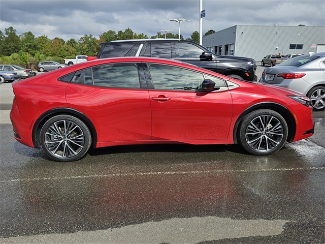 2024 Toyota Prius XLE photo 8