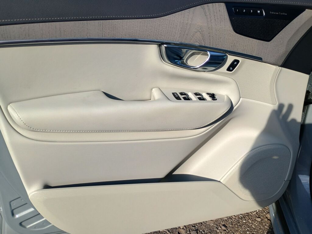 2024 Volvo XC90 Recharge Ultimate photo 10