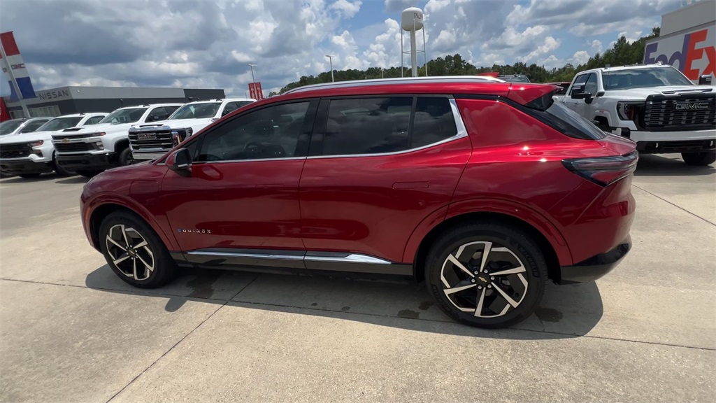 2024 Chevrolet Equinox EV 1LT photo 6