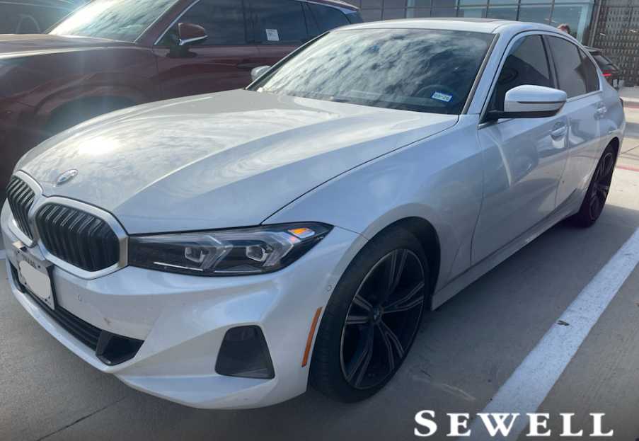 2024 BMW 3 Series 330i's photo