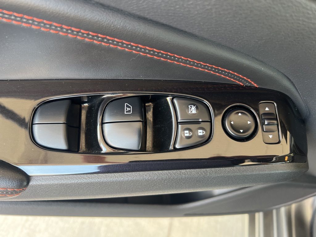 2023 Nissan Altima SR photo 43