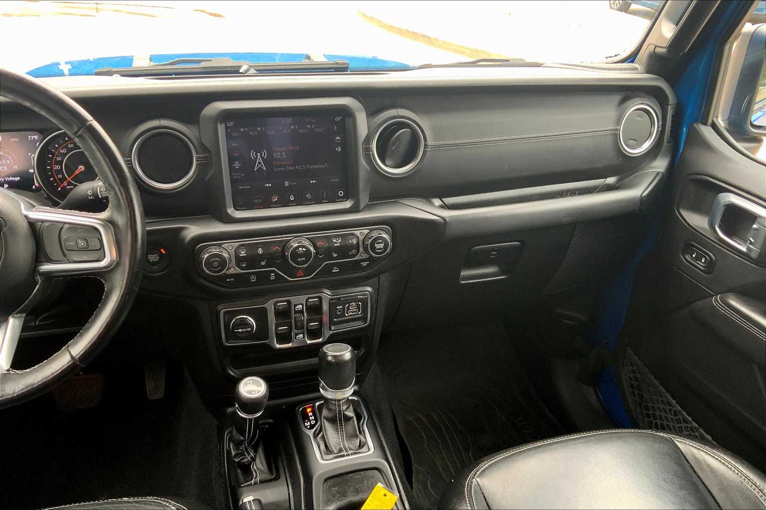 2023 Jeep Gladiator Overland photo 6