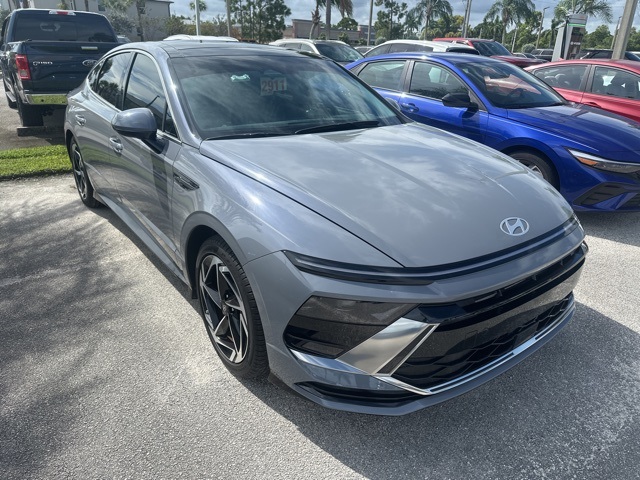 2024 Hyundai Sonata SEL Convenience photo 3