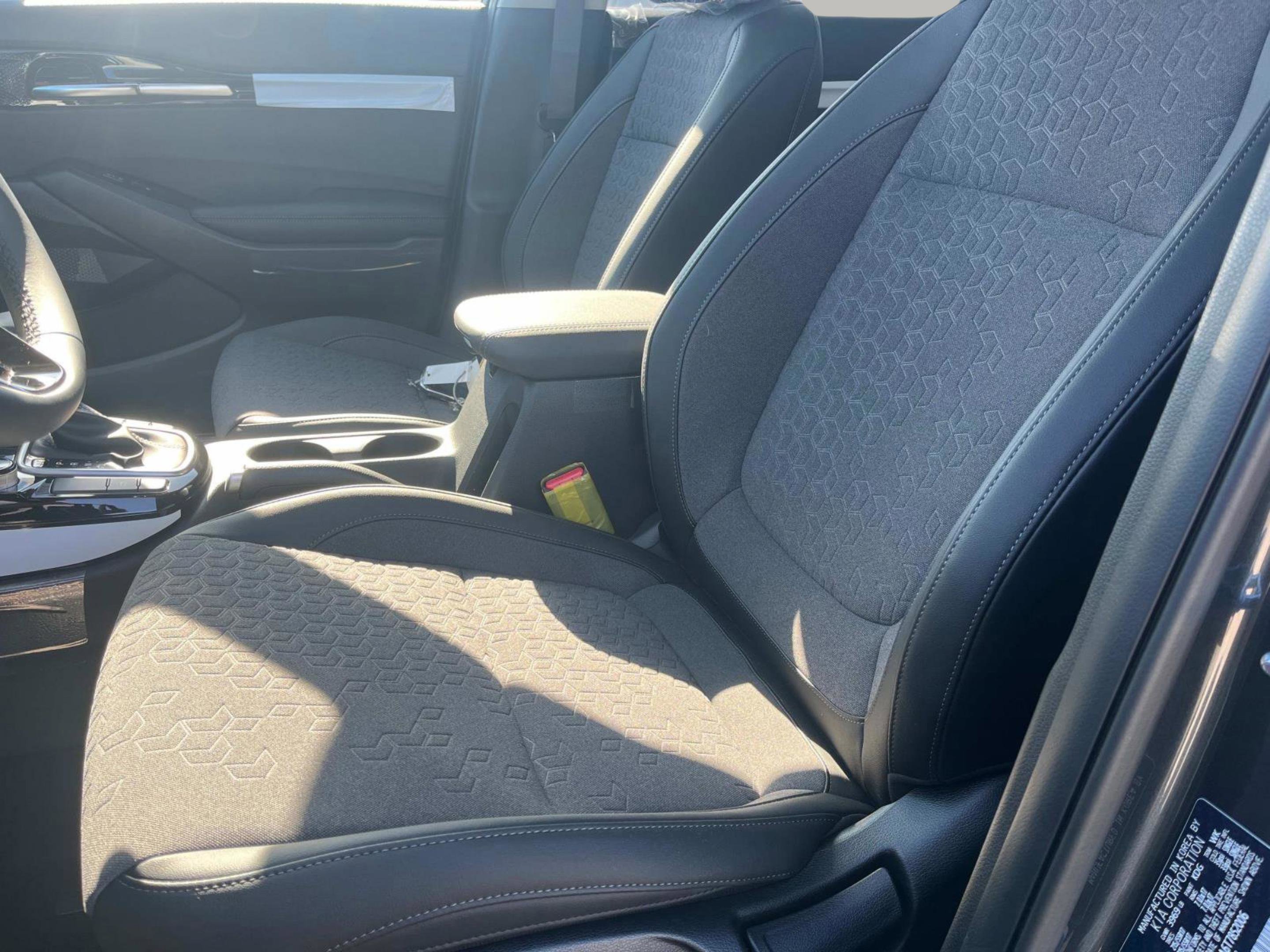 2026 Kia Seltos S photo 16