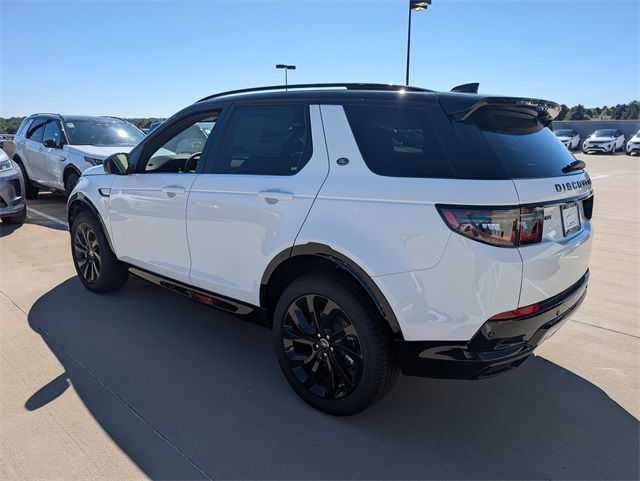 2025 Land Rover Discovery Sport SE photo 3