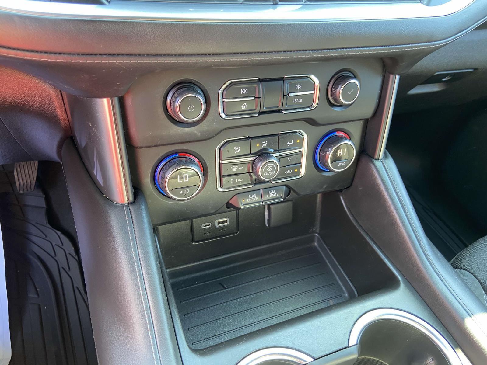2021 Chevrolet Tahoe LS photo 13