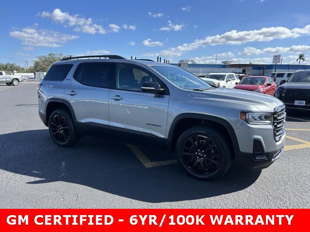 2023 GMC Acadia SLE's photo