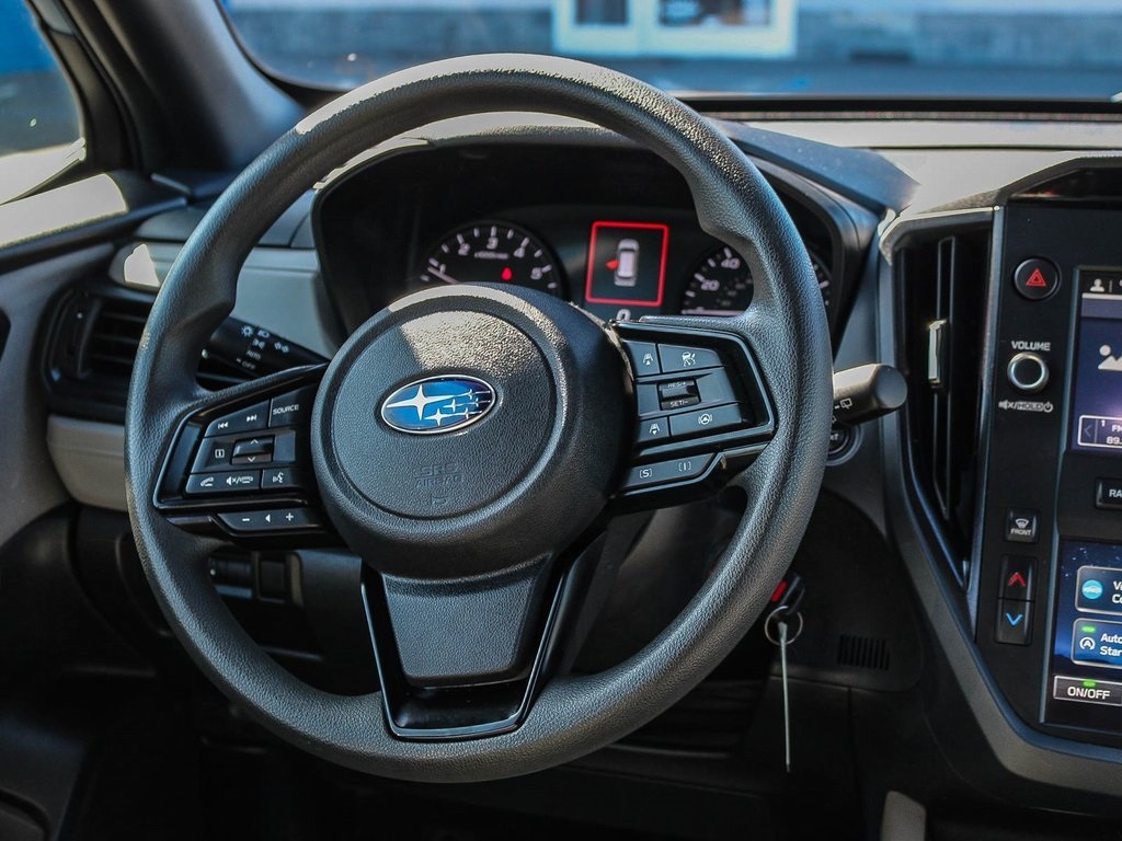 2025 Subaru Forester Base photo 13