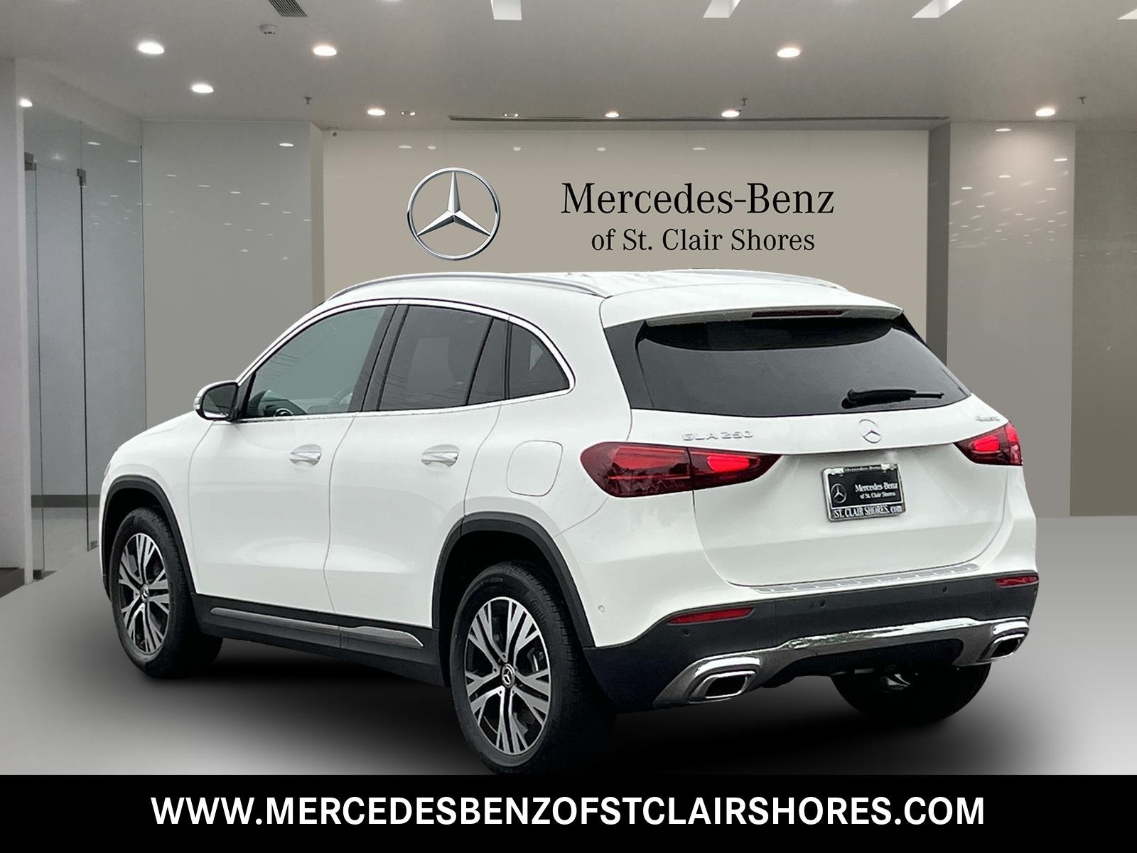 2025 Mercedes Benz GLA 250 4MATIC photo 3