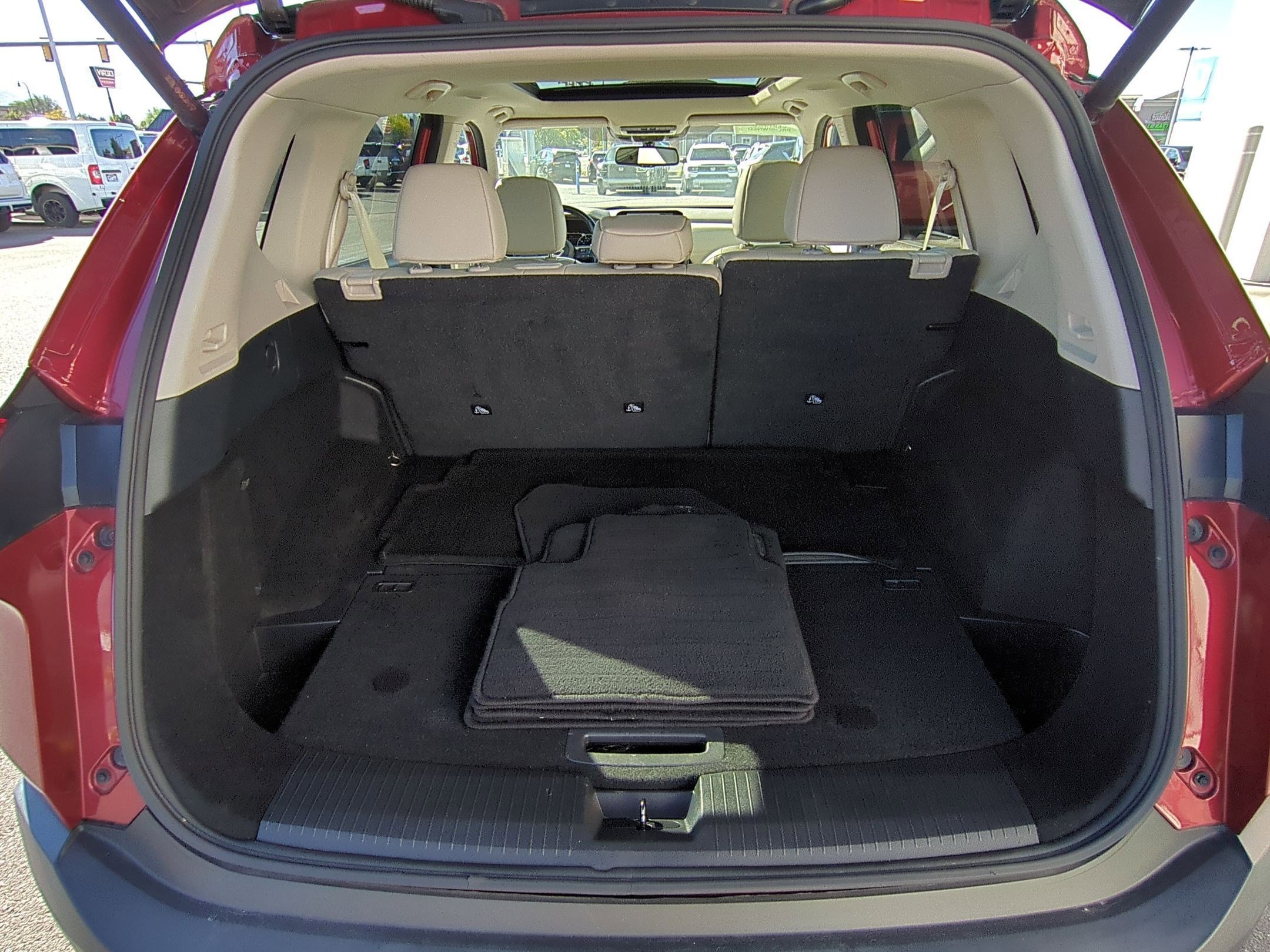 2023 Nissan Rogue SL photo 28