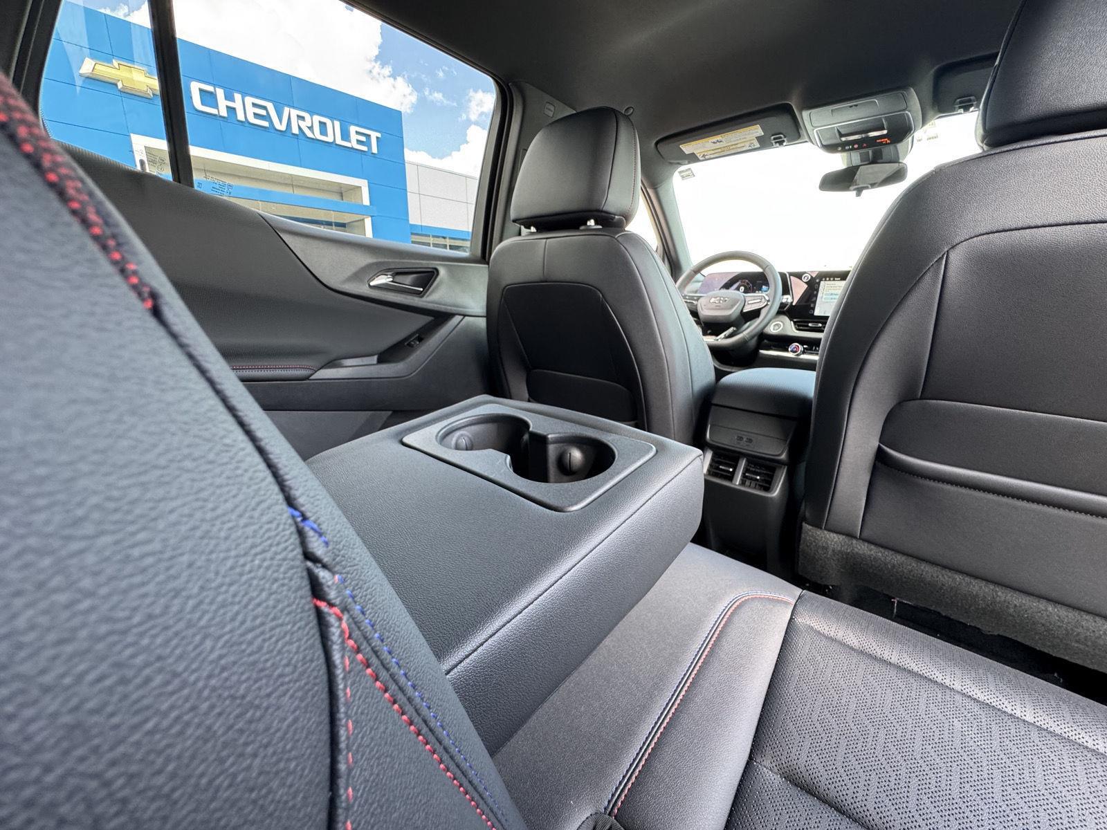2026 Chevrolet Equinox RS photo 4