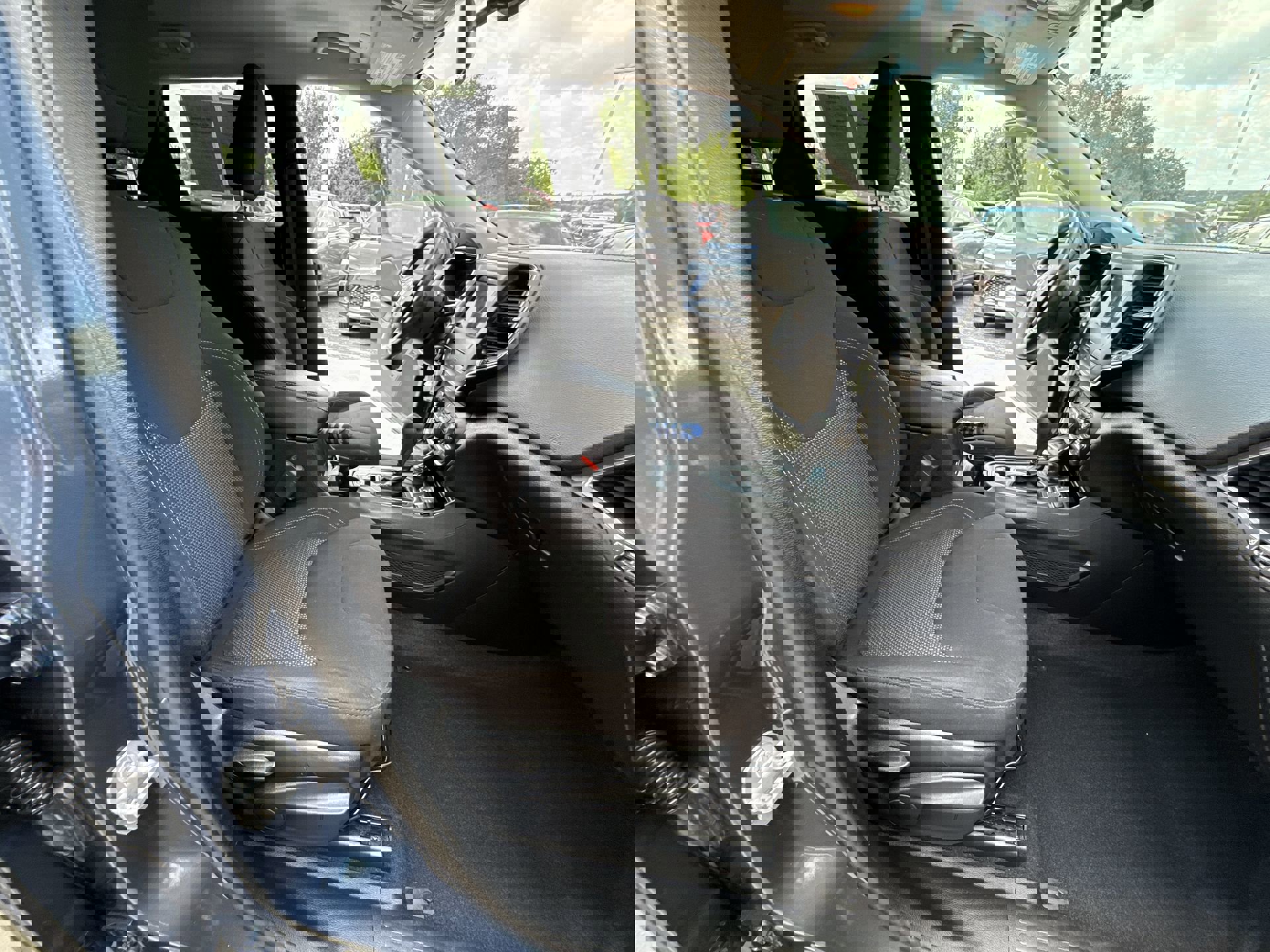 2020 Jeep Cherokee Latitude photo 26