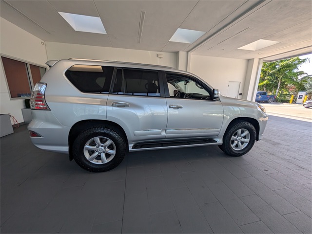 2018 Lexus GX 460 photo 10