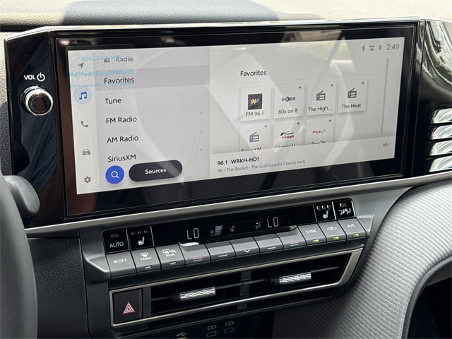 2025 Toyota Camry SE photo 21