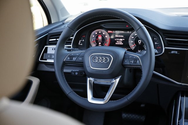 2025 Audi Q7 55 Premium Plus photo 26
