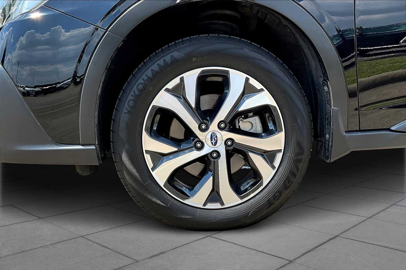 2021 Subaru Outback Touring XT photo 8