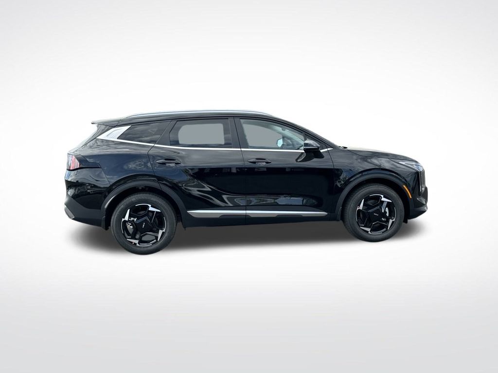 2026 Kia Sportage EX photo 4