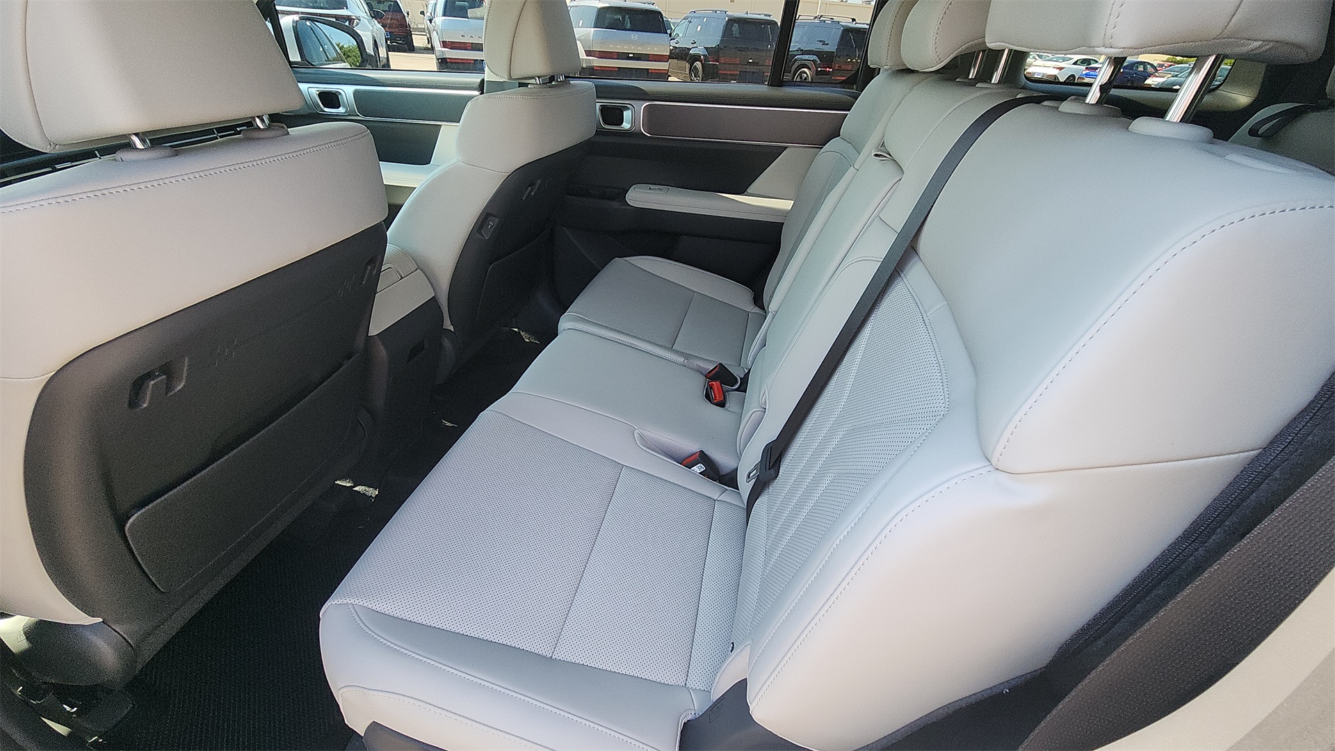 2026 Hyundai Santa Fe SEL photo 16