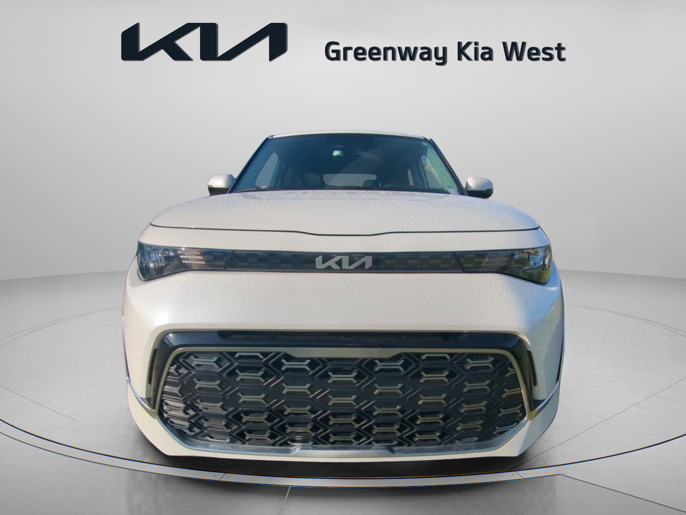 2024 Kia Soul GT-Line photo 3