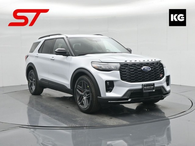 2026 Ford Explorer ST's photo