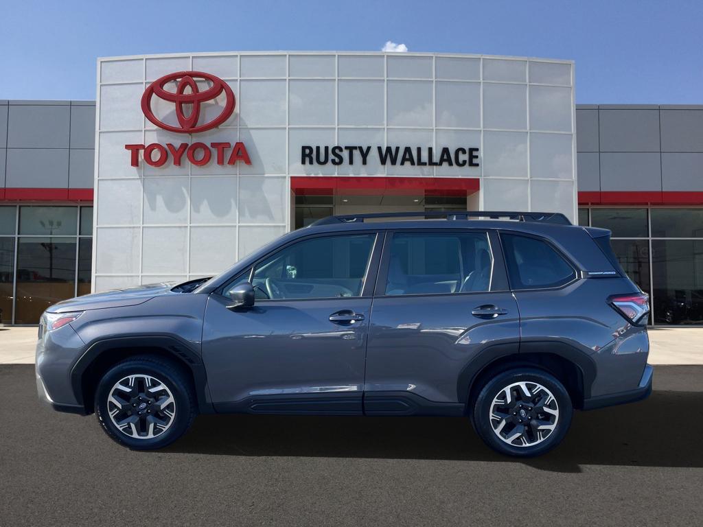 2025 Subaru Forester Base's photo