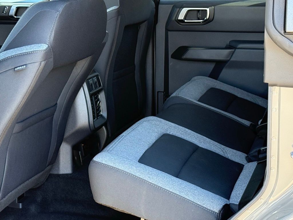 2025 Ford Bronco Big Bend photo 6