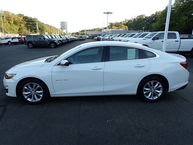 2023 Chevrolet Malibu 1LT photo 2