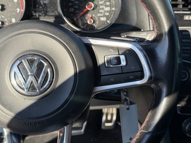 2016 Volkswagen Golf GTI Base SE Autobahn photo 14