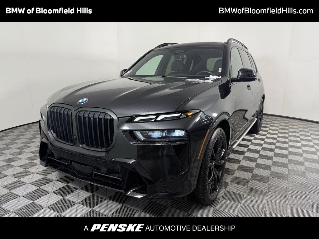 2023 BMW X7 Base's photo