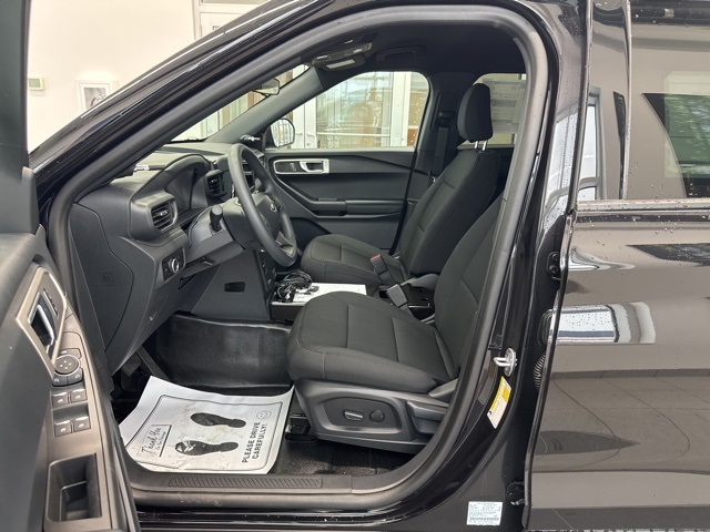 2025 Ford Explorer photo 10