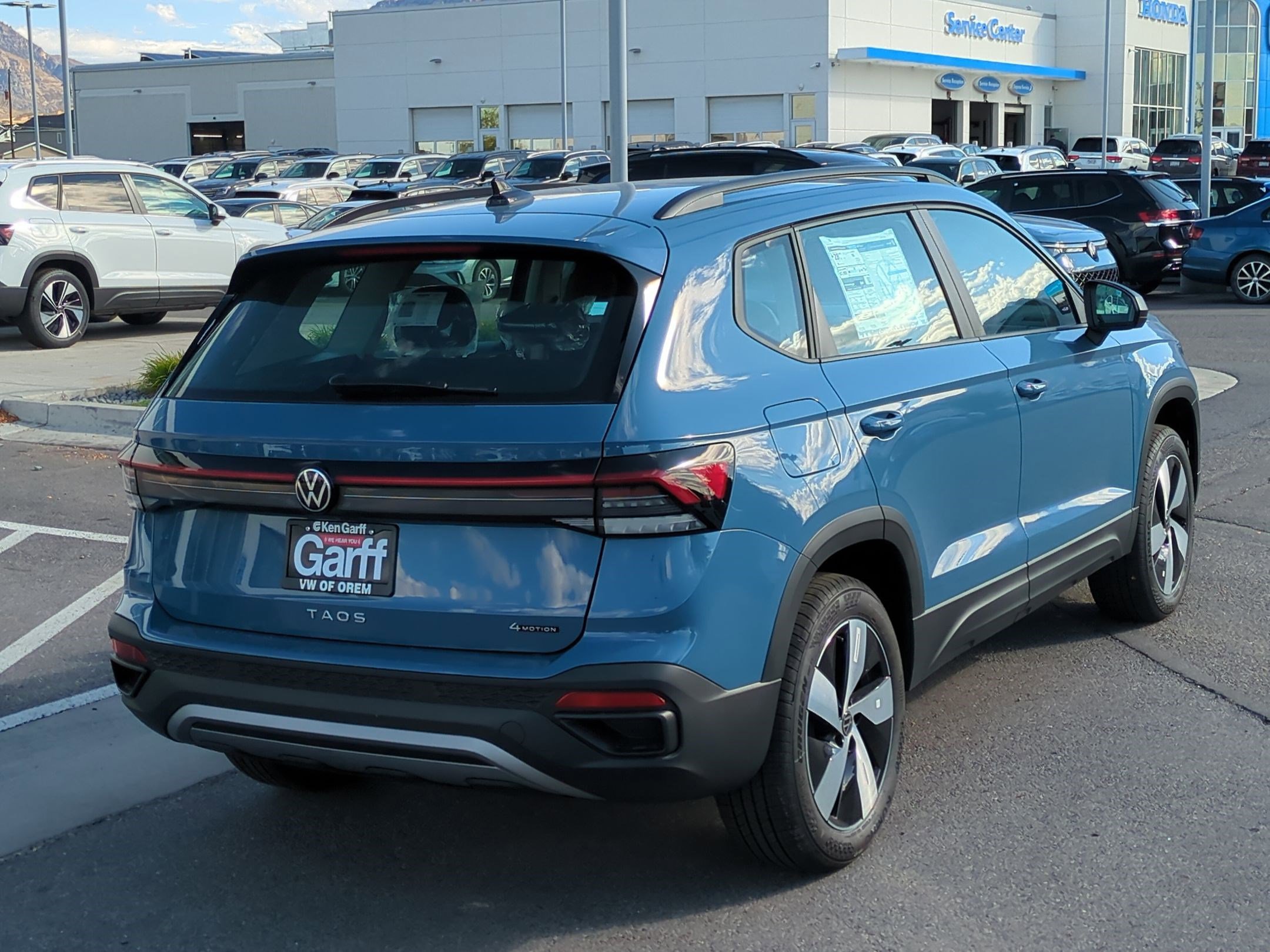 2025 Volkswagen Taos S photo 3