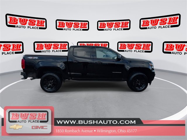 2022 Chevrolet Colorado LT photo 2