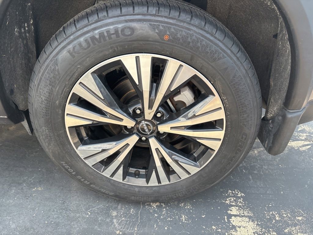 2023 Nissan Rogue SV photo 12
