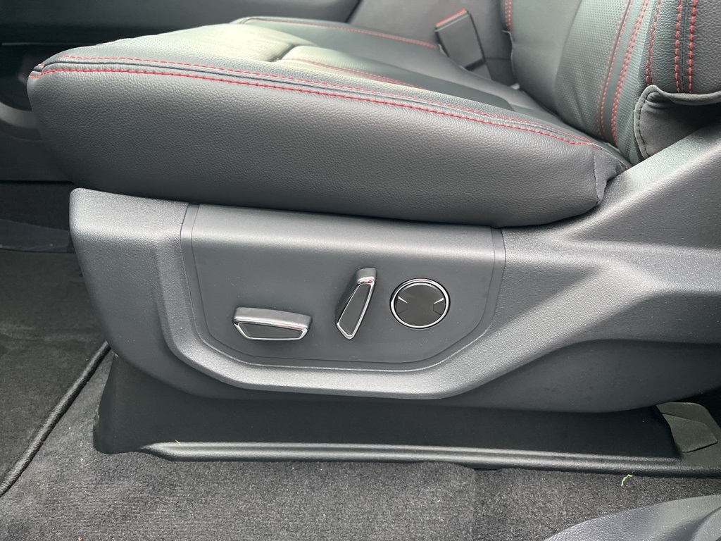 2024 Ford Expedition Limited photo 8