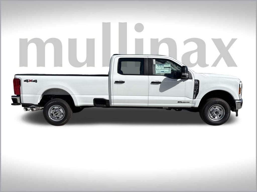 2025 Ford F-250 XL photo 2