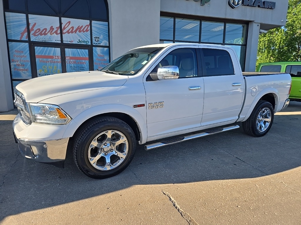 2015 Ram 1500 Laramie photo 3
