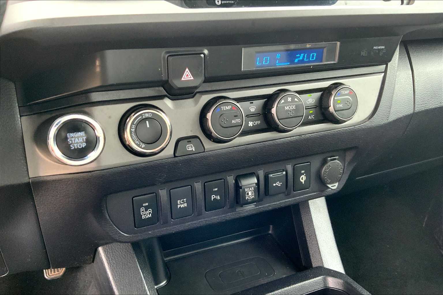 2021 Toyota Tacoma TRD photo 30