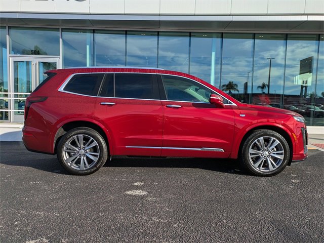 2024 Cadillac XT6 Premium Luxury photo 3