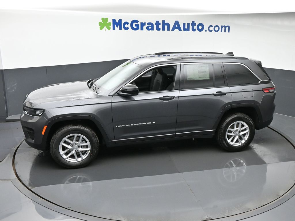 2025 Jeep Grand Cherokee Laredo X photo 17