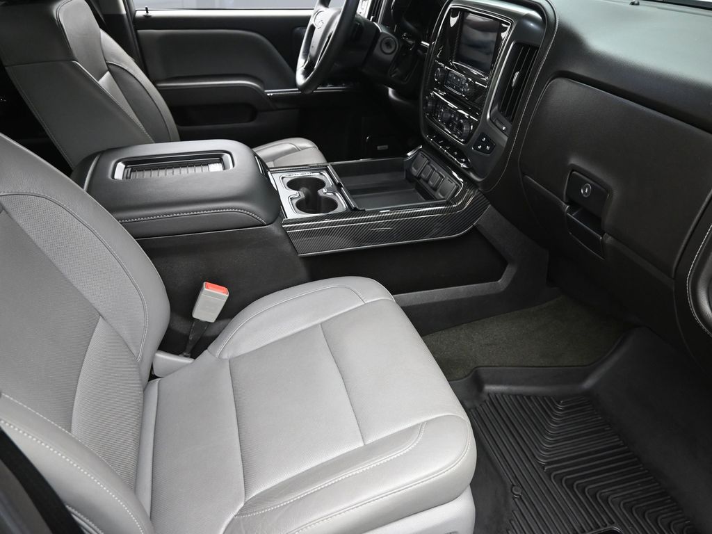 2018 Chevrolet Silverado 1500 LTZ photo 5